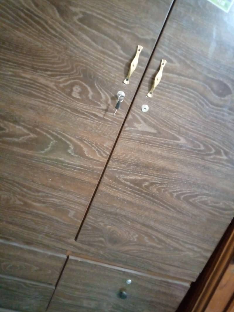 wardrobe 1