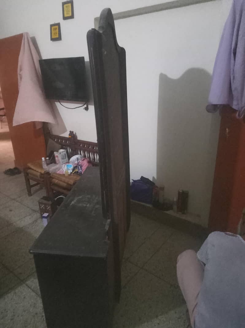 dressing table 5