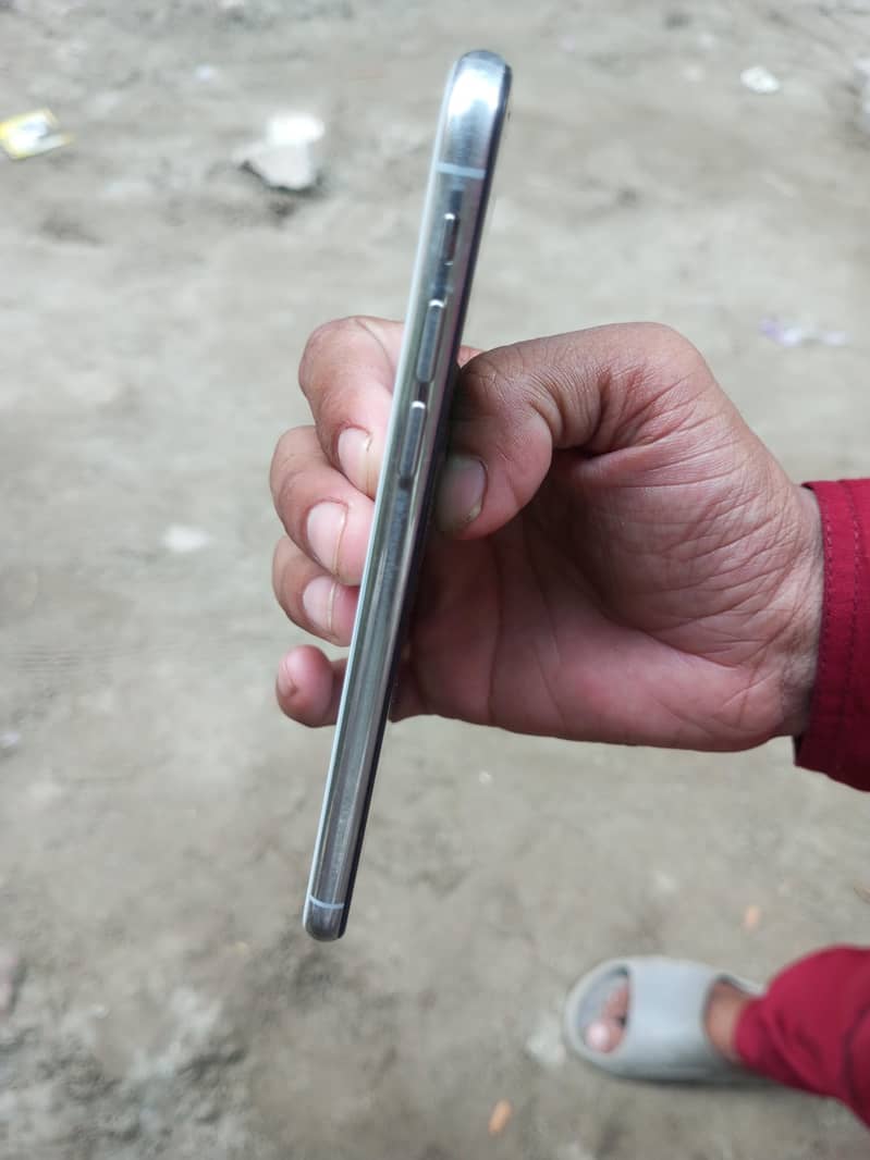 Apple iPhone X 1