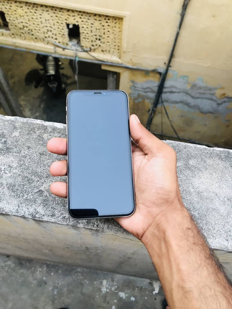Apple iPhone X 2