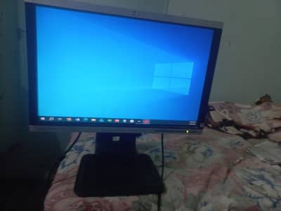 hp 24 inch lcd hd for sale