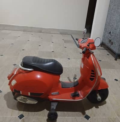 Kids Electric Scooty (Vespa Style)