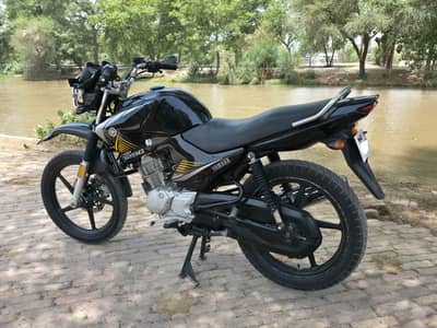 YAMAHA YBR125