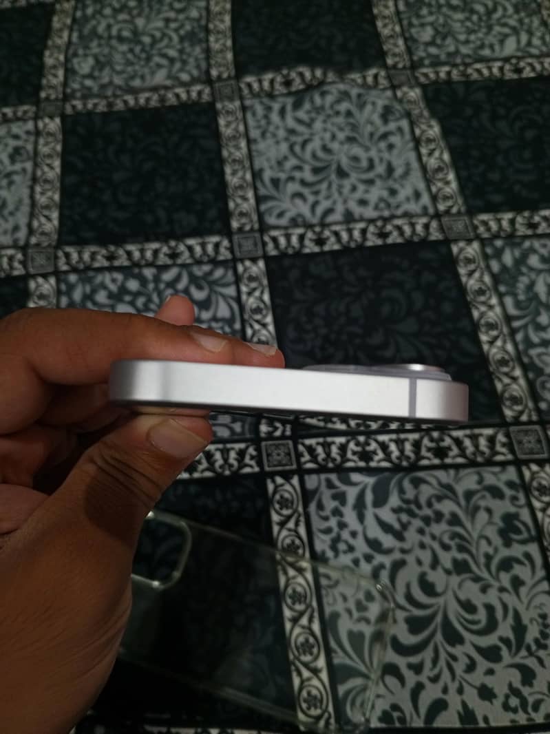 Iphone 14 jv 5