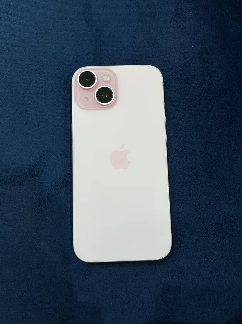 Apple iPhone 15 4