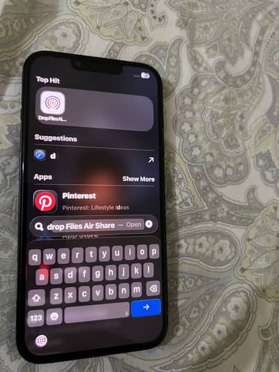 Apple iPhone 13