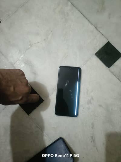 Vivo V21