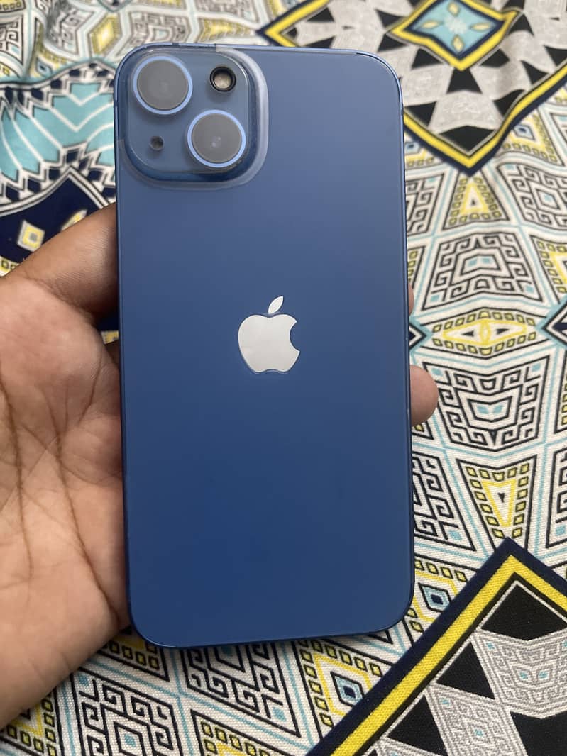 Apple iPhone 13 1