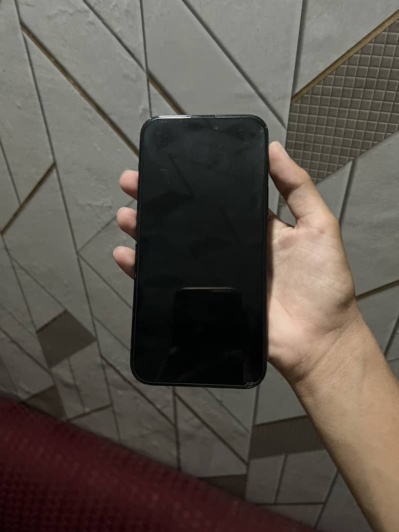 Apple iPhone 15 plus 0