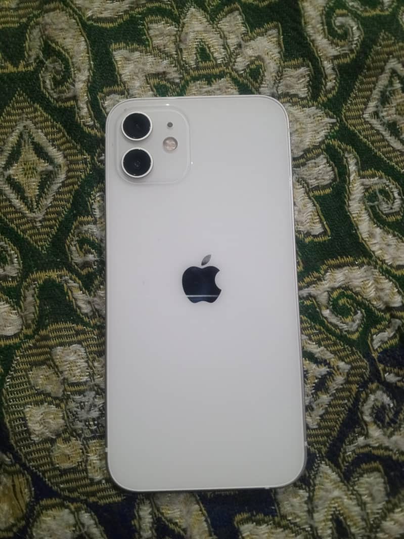Apple iPhone 12 3