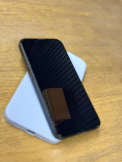 Apple iPhone 14