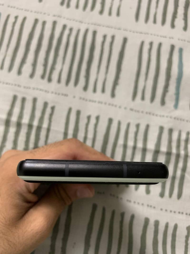 Google Pixel 6a 4