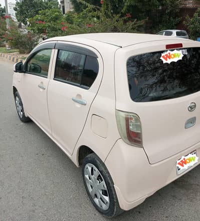 Daihatsu Mira 2012