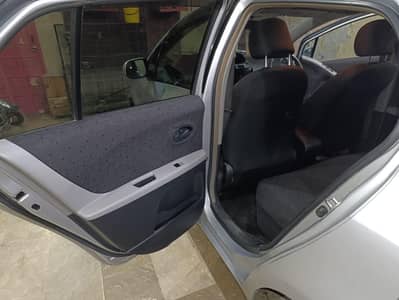 Toyota Vitz 2007