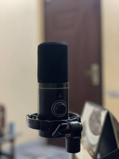 Maono PD200X Dynamic Microphone (USB + XLR) - Complete Kit