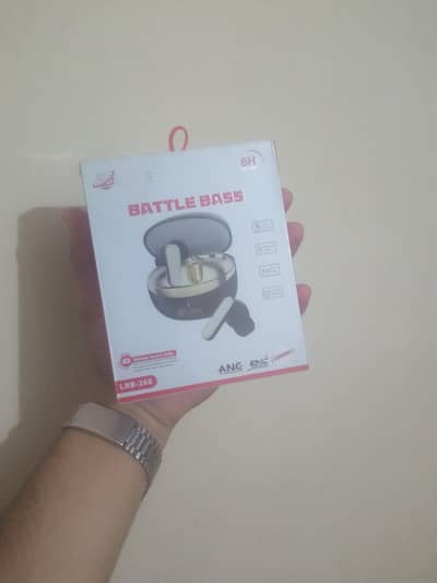 Battle Bass airbuds