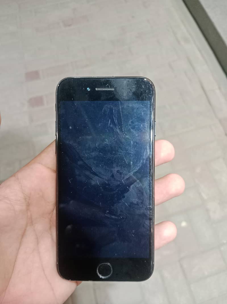 Apple iPhone 7 Plus 1