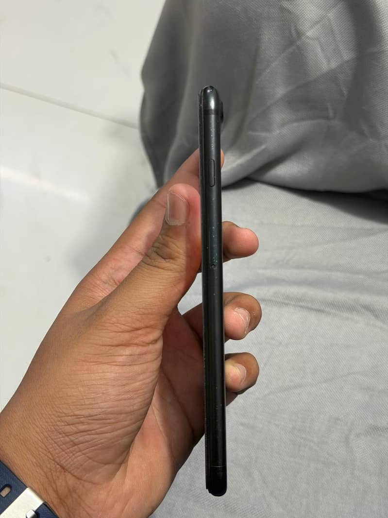 Apple iPhone 7 Plus 3