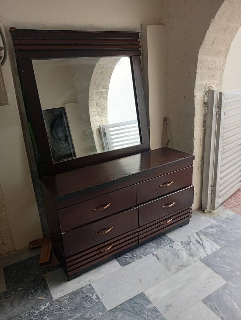 Dressing Table 2