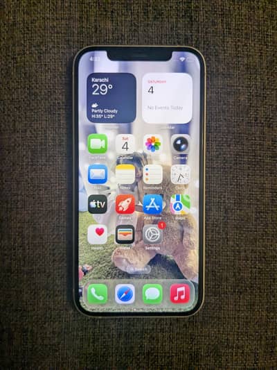 Apple iPhone 12