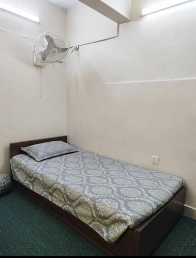 SINGLE WOODEN BED - Spacious Built-in Storage