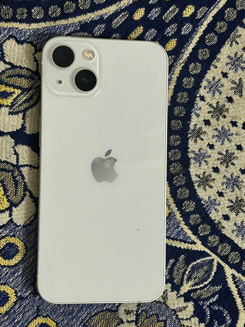 Apple iPhone 13 0