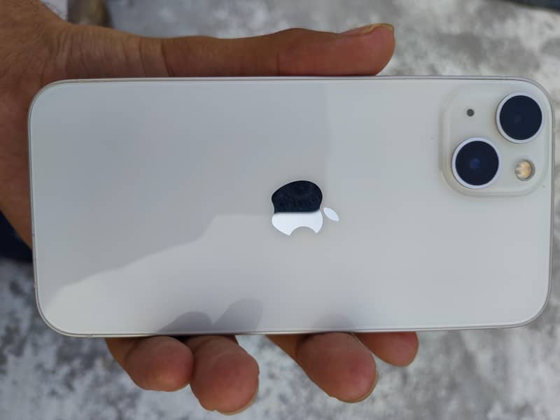 Apple iPhone 13 9