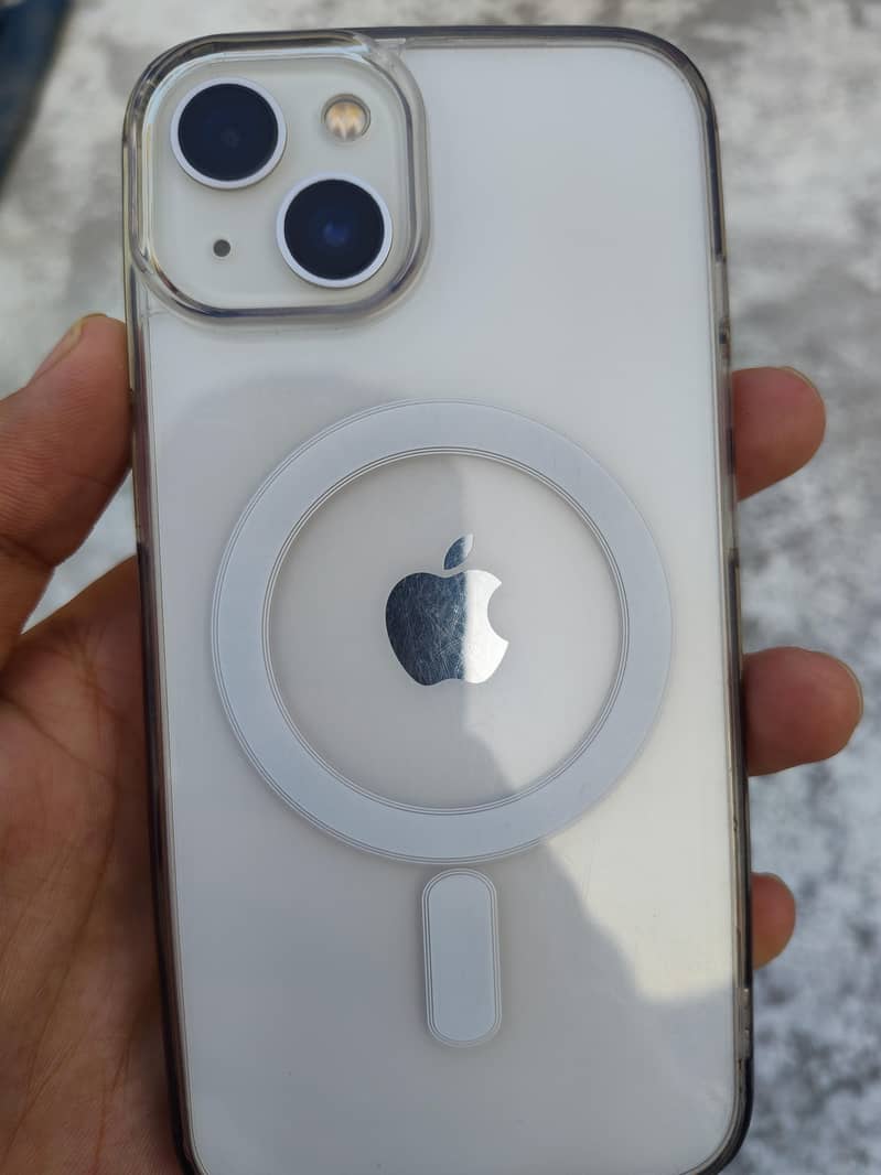 Apple iPhone 13 10
