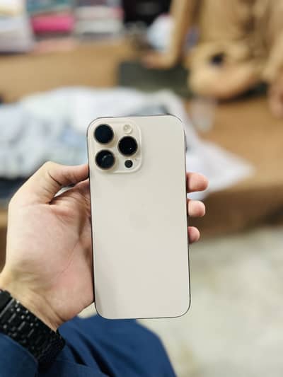 Apple iPhone 16 Pro Max factory unlock