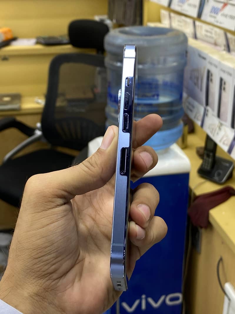 Apple iPhone 13 Pro 1
