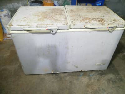 Double door deep freezer Bottom sheet needed