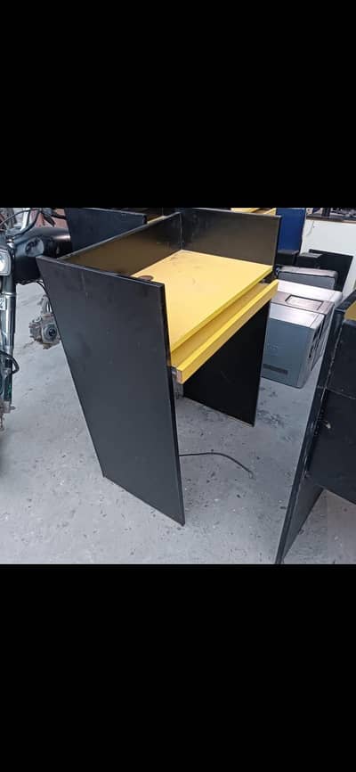 Computer Table