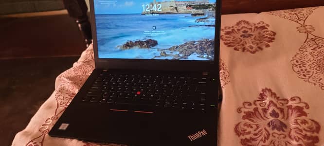 Lenovo i5 6th gen 8/512