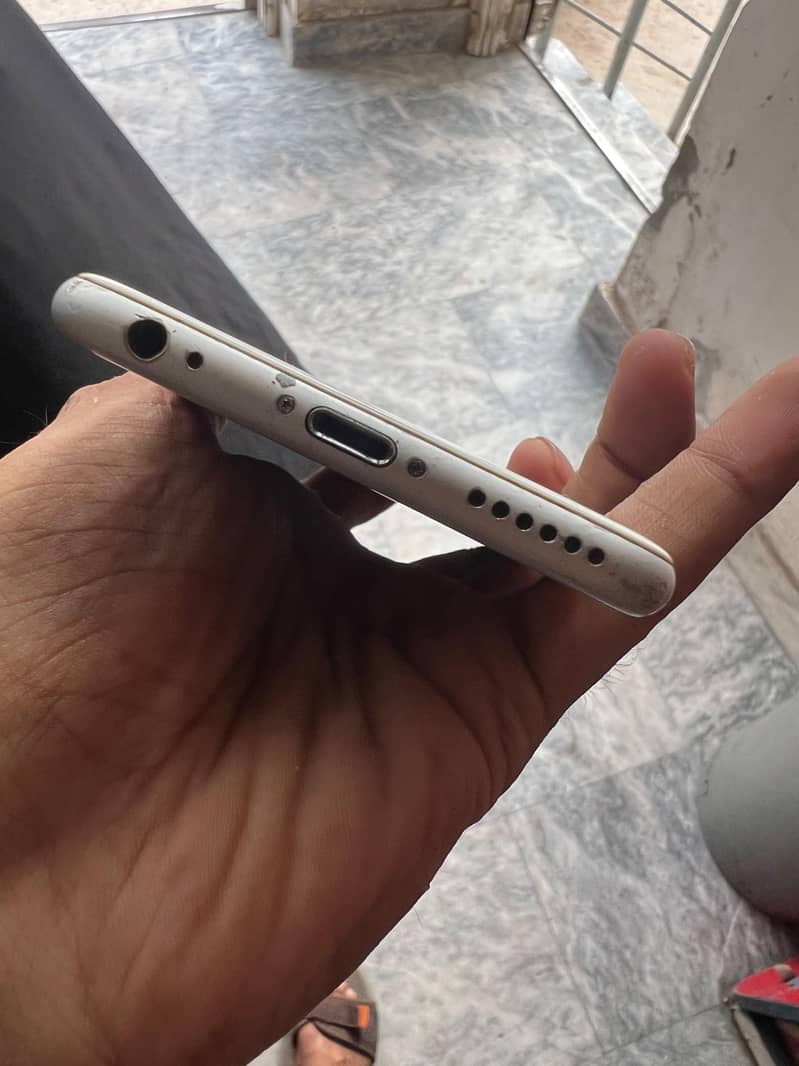 Apple iPhone 6 1