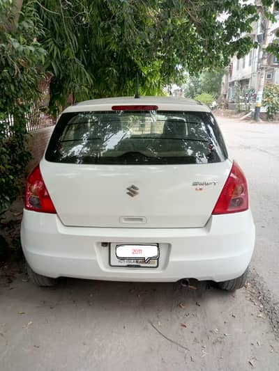 Suzuki Swift 2011