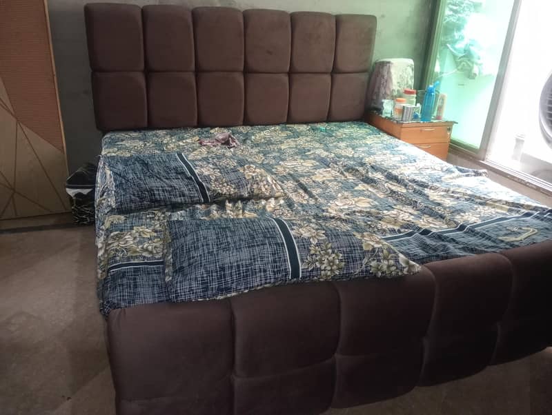 king bed 0