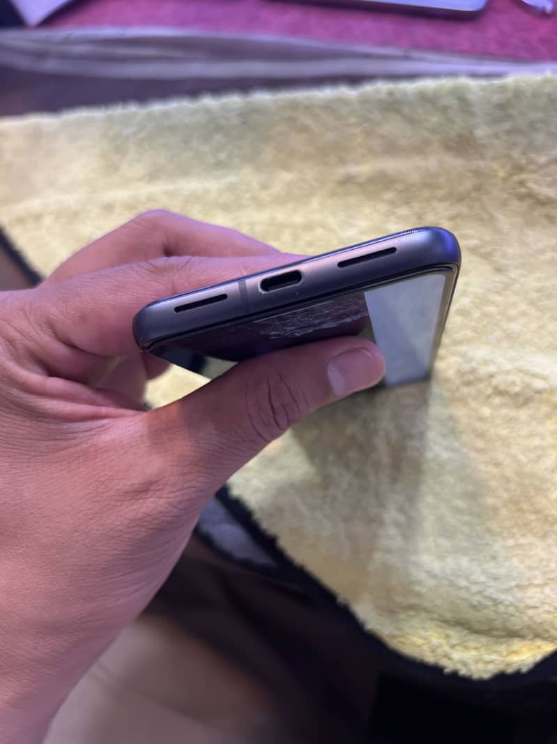 Google Pixel 8 2
