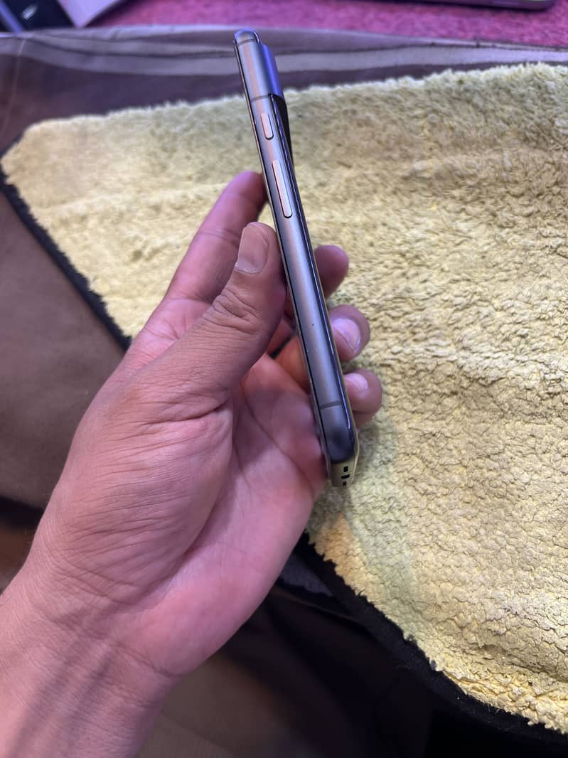 Google Pixel 8 3