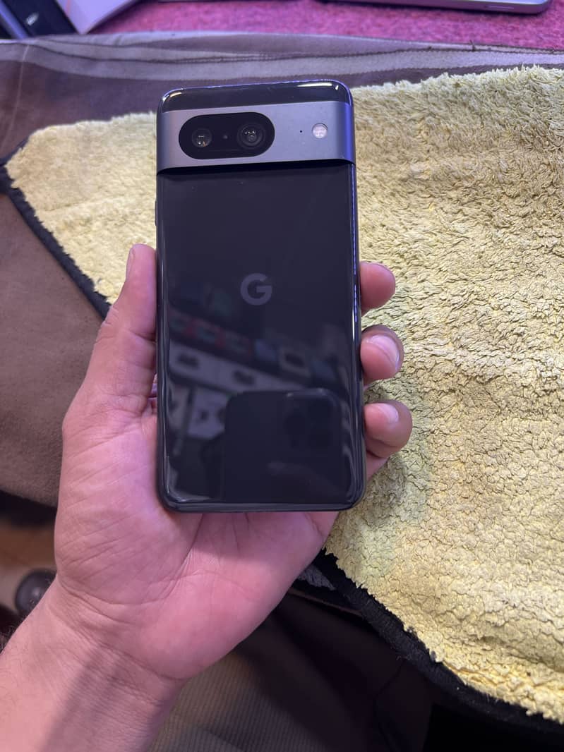Google Pixel 8 5