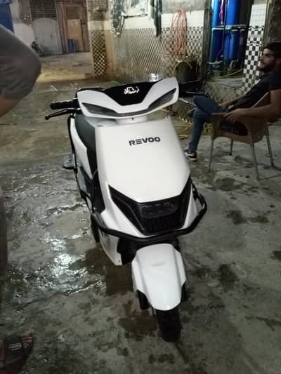 Revoo scotty c32young
