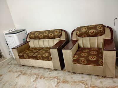 new condition sofa urgent sale