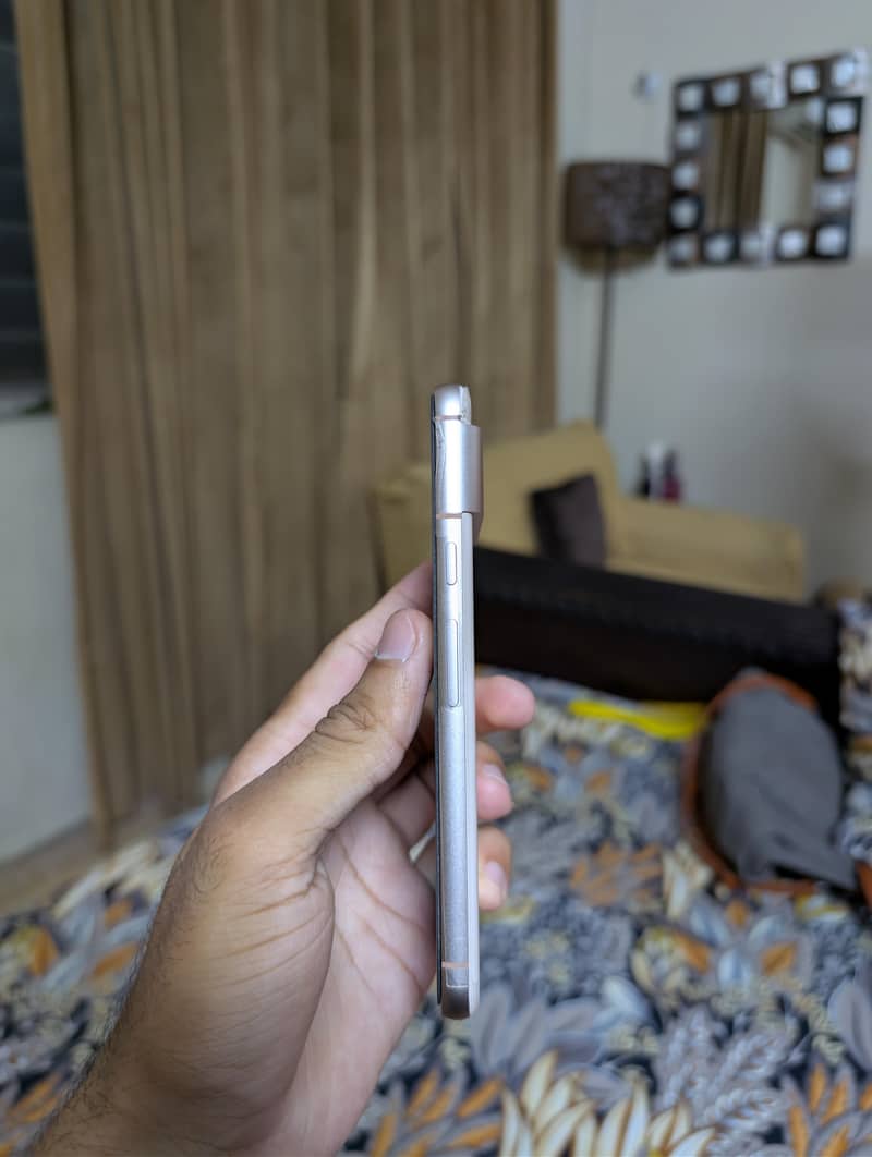 Google Pixel 8 1