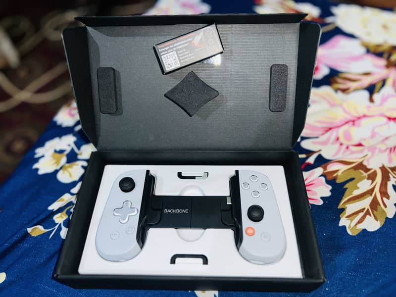 Playstation back bone 3