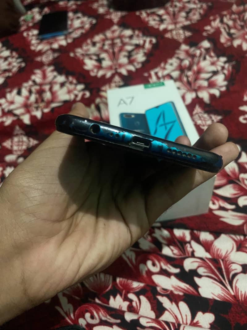 OPPO A7 6