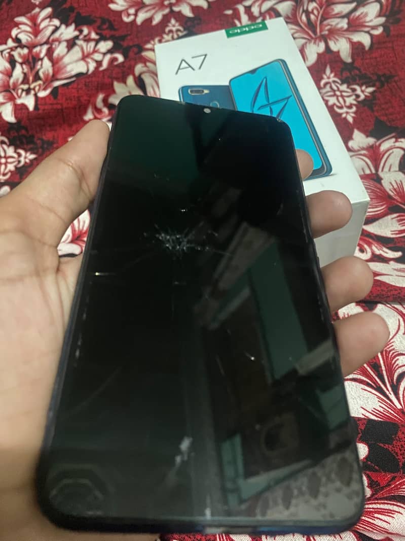 OPPO A7 7