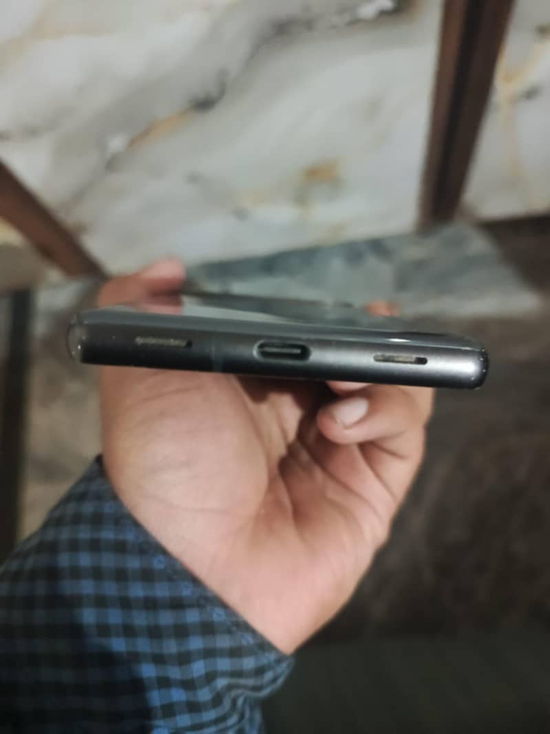 Google Pixel 7a 4