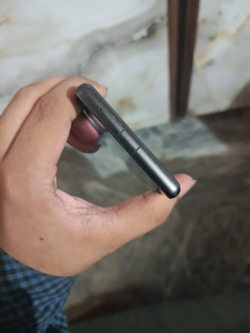 Google Pixel 7a 5
