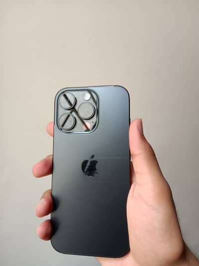 Apple iPhone 16 Pro JV