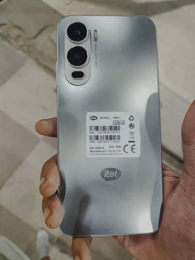 Itel City 200