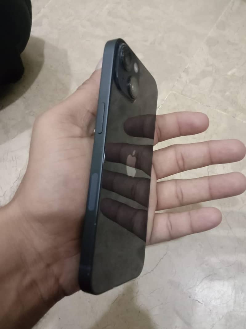 Apple iPhone 13 9